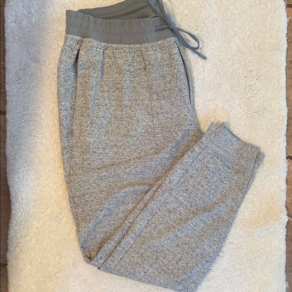Lululemon At Ease Jogger